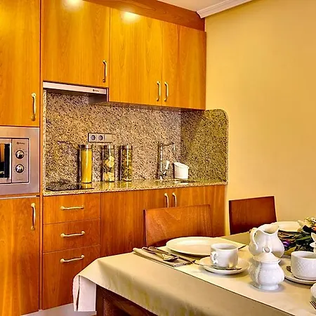 Ona Ogisaka Garden Lejlighedshotel 3*