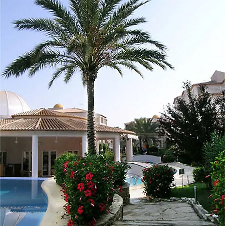 Ona Ogisaka Garden Ξενοδοχείο με διαμερίσματα