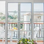 Ona Ogisaka Garden Aparthotel 3*