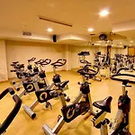 Ona Ogisaka Garden Aparthotel