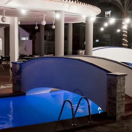 Ona Ogisaka Garden Aparthotel Denia