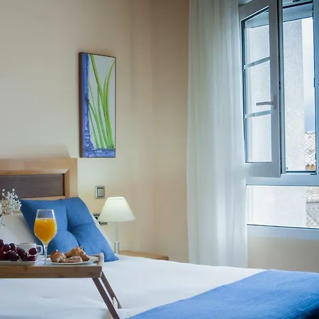 Ona Ogisaka Garden Aparthotel 3*